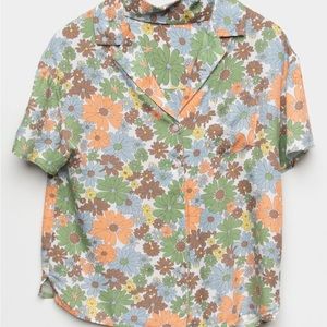 RSQ Floral Oversized Womens Camp Shirt Tilleys size medium green, blues, orange